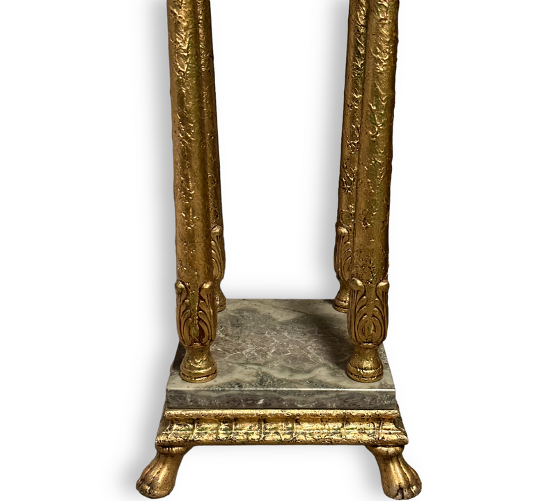 Antieke gouden Pedestal met marmer